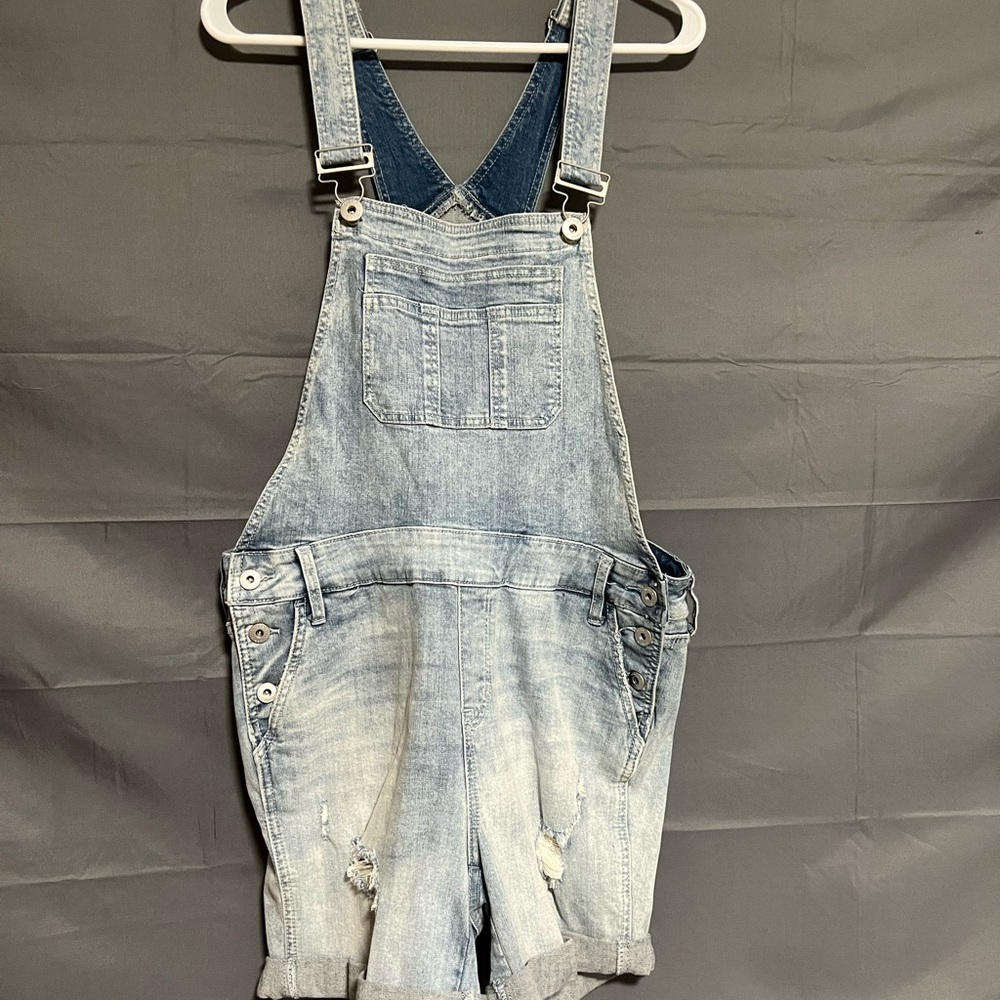 Torrid 10 Jean shorts